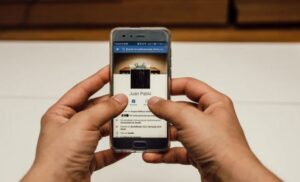 Pourquoi Facebook restreint-il l'accès à la vue du profil ?