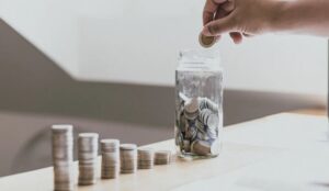 Comment les débutants peuvent-ils commencer à investir dans la crypto en utilisant Lessinvest ?